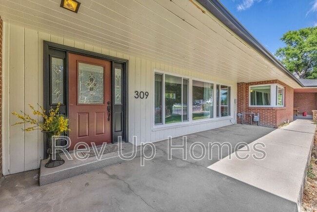 Building Photo - 309 E 200 S