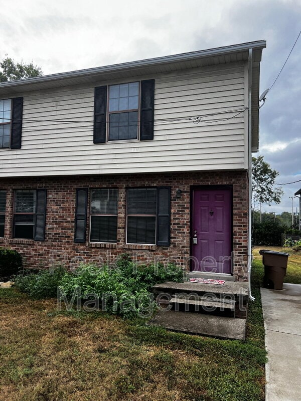 Building Photo - 613 Eastboro Dr