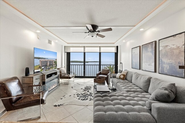 Building Photo - 4550 Bay Blvd