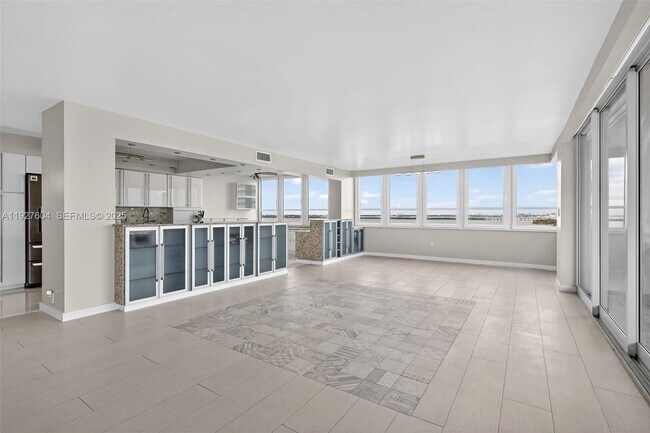 Building Photo - 11 Island Ave