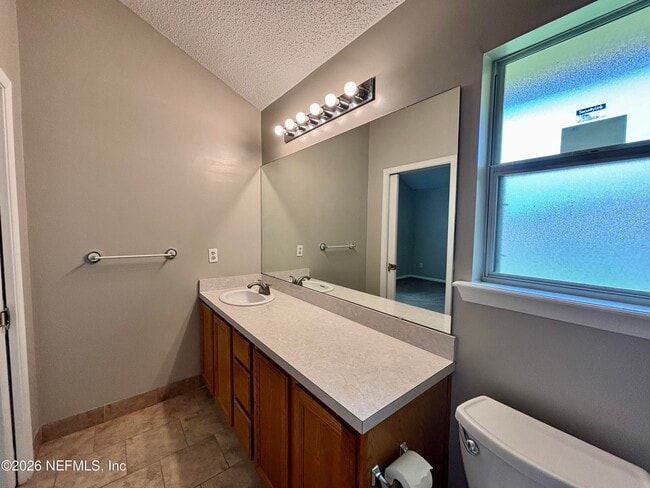 Building Photo - 8467 Charlesgate Cir E