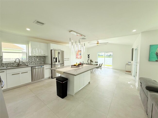 Building Photo - 10626 NW 7th St