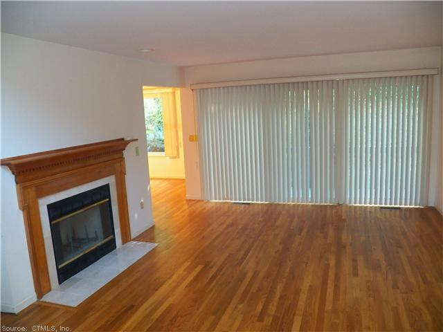 Building Photo - 41 Ledgewood Dr