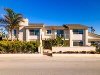 Building Photo - Mandalay Shores Beach| Home on Mandalay Be...
