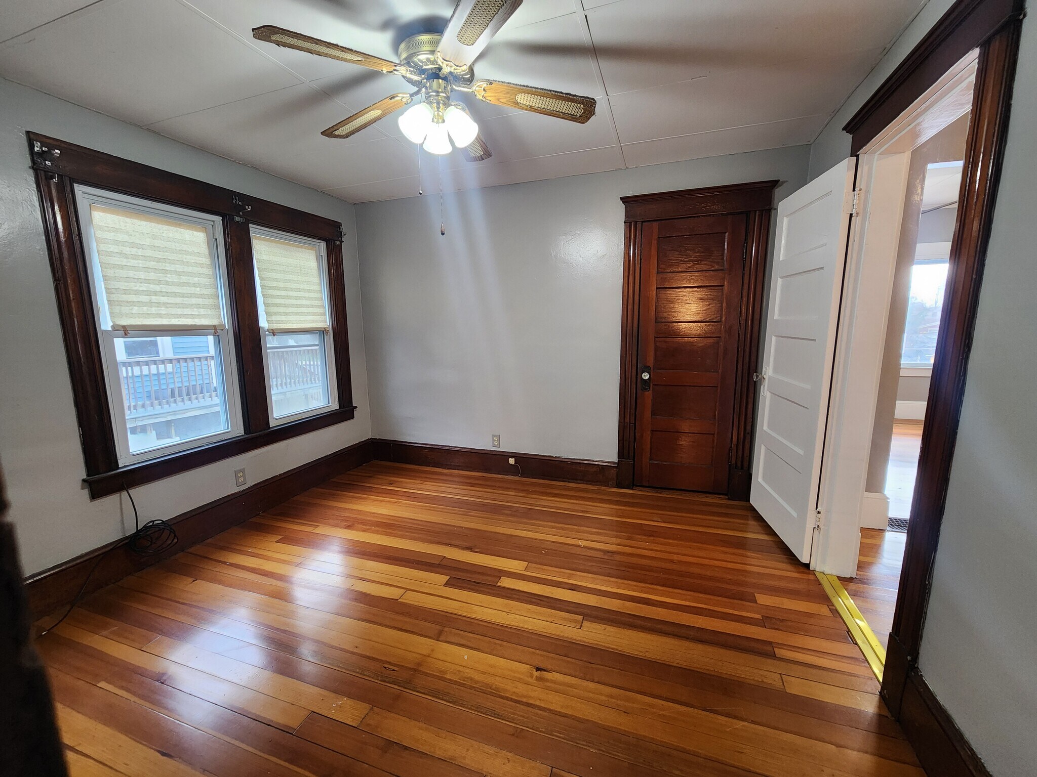 Building Photo - 201 Montgomery St