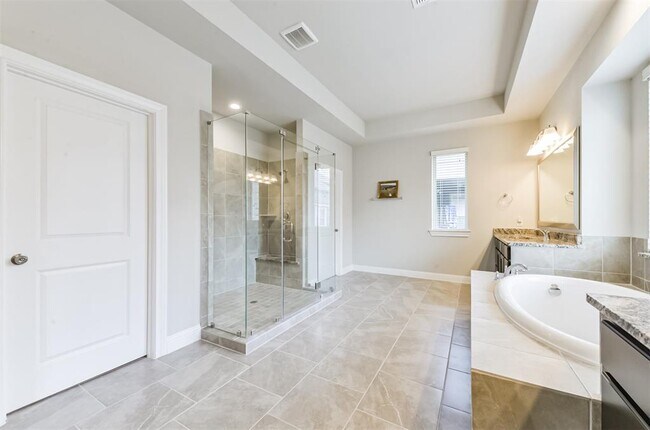 Building Photo - 18311 Harmony Bluff Ln