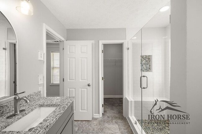 Building Photo - 379 Beech Hollow Trail SW