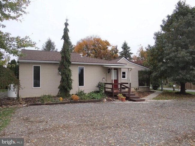 Building Photo - 668 Broad St