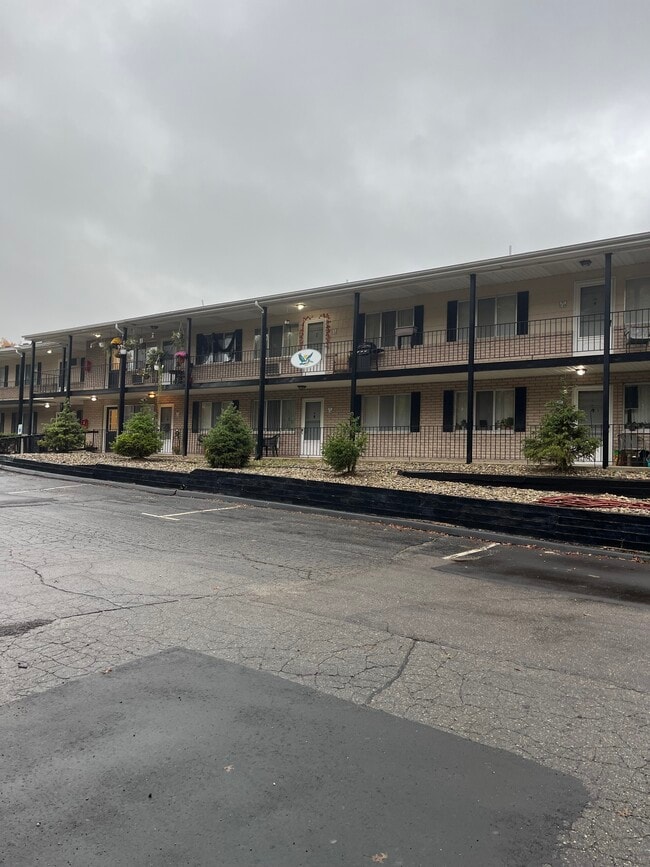 Building Photo - Manitou Lake Apartments