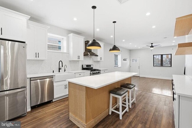 Building Photo - 2106 Manton St