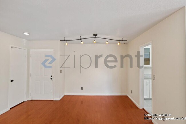 Building Photo - 16931 Sorrel Way