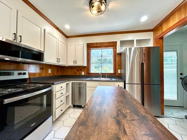 Building Photo - 4310 Woodgreen Terrace