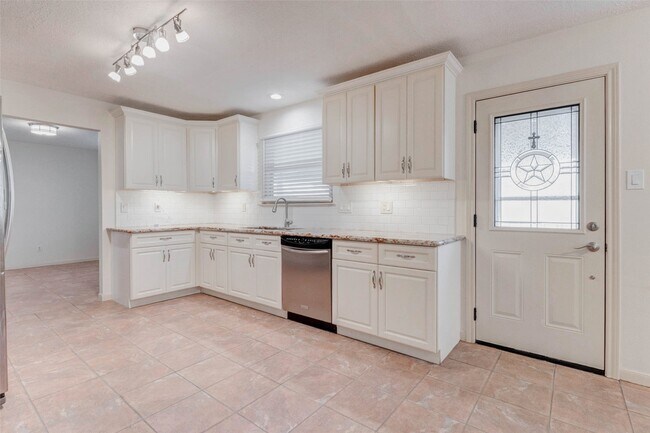 Building Photo - 22618 Dabney Manor Ln