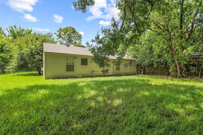 Building Photo - 5515 Flamingo Dr