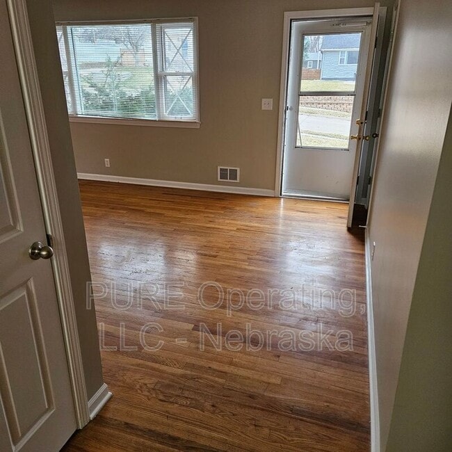 Building Photo - 3341 S 89th St