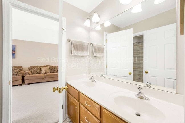 Building Photo - 8100 Morehouse Dr