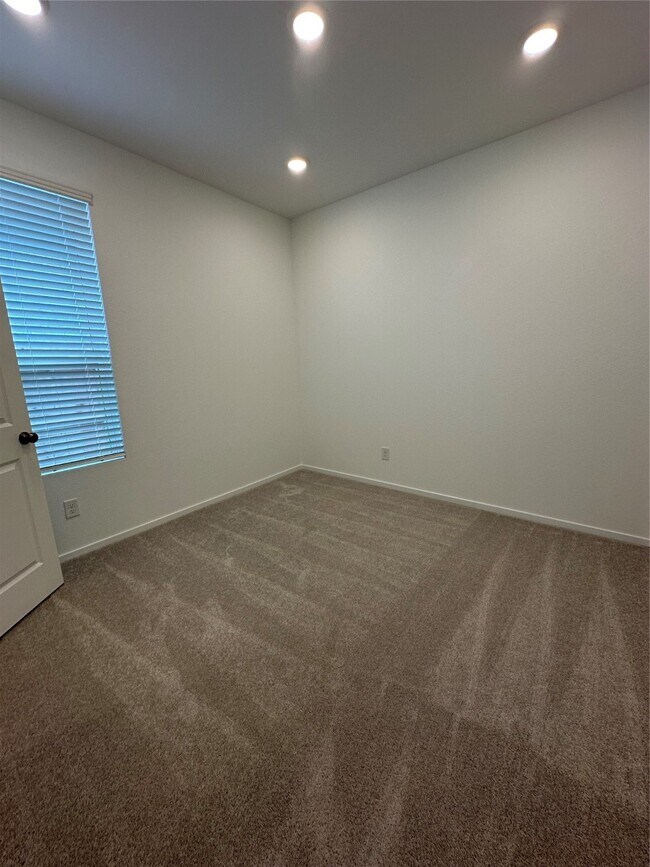 Building Photo - 6306 Orchid Bch Dr