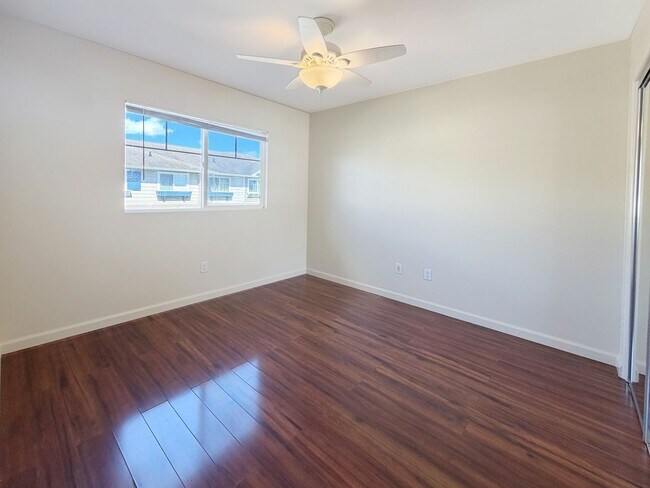 Building Photo - 91-1031 Kaimalie St #4K5