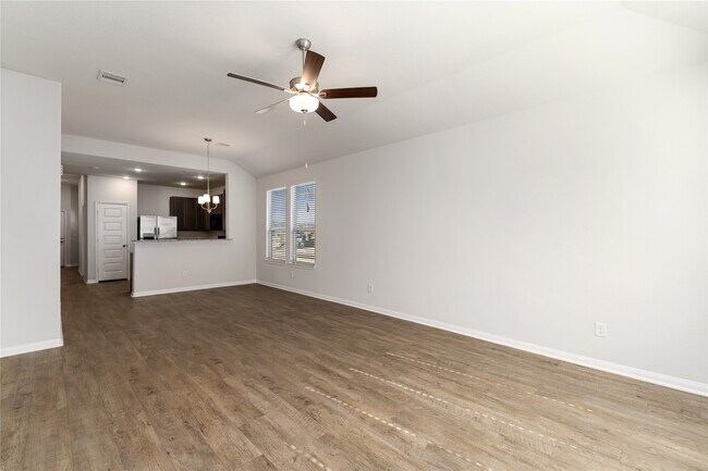 Building Photo - 25587 Blossom Ct