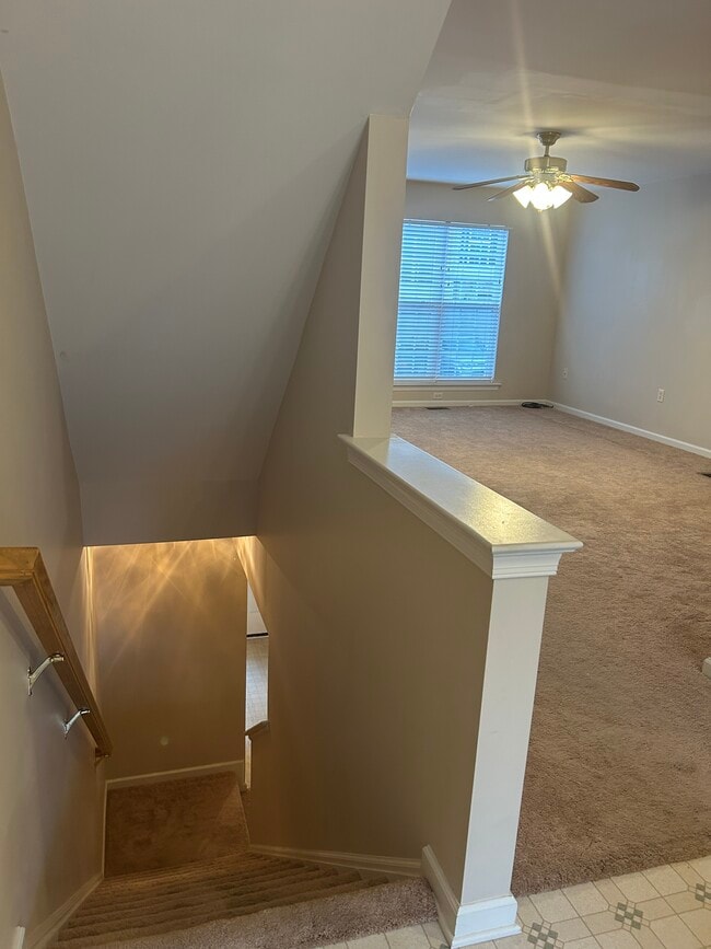 Building Photo - 2717 Foxshire Dr