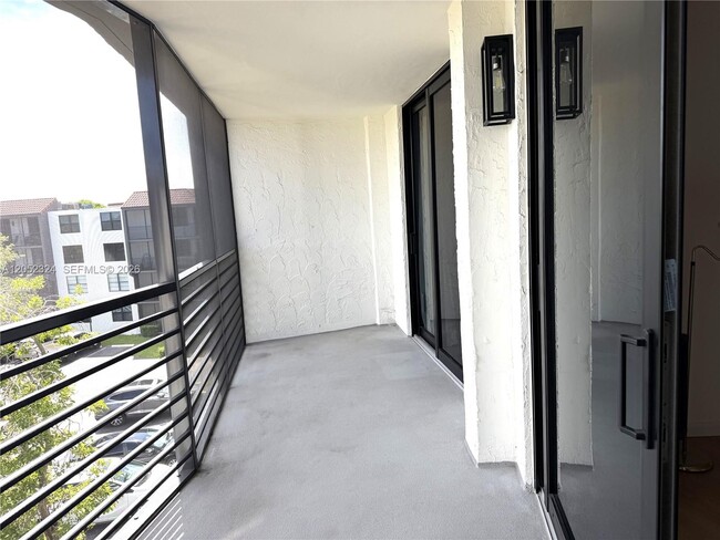 Building Photo - 3800 N Hills Dr