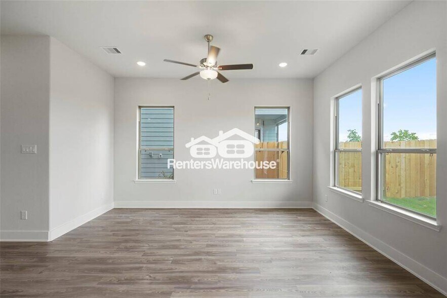 Building Photo - 11411 Waterford Spg Trl