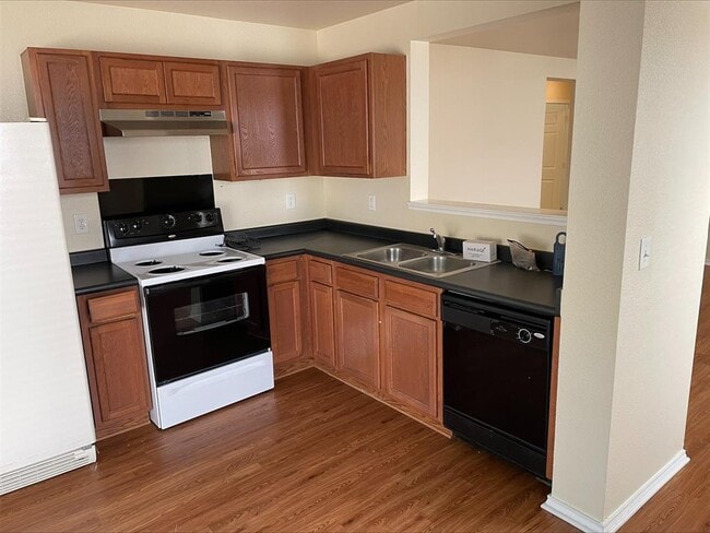 Building Photo - 6912 Quinton Dr