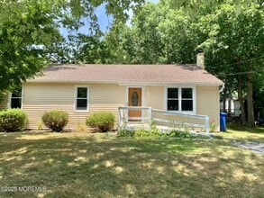 Building Photo - 154 Atlantis Ave