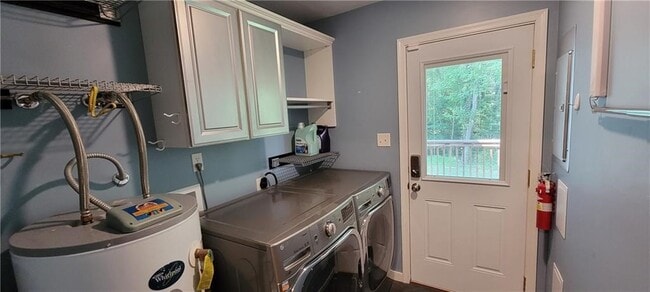 Building Photo - 5210 Fairlake Ln