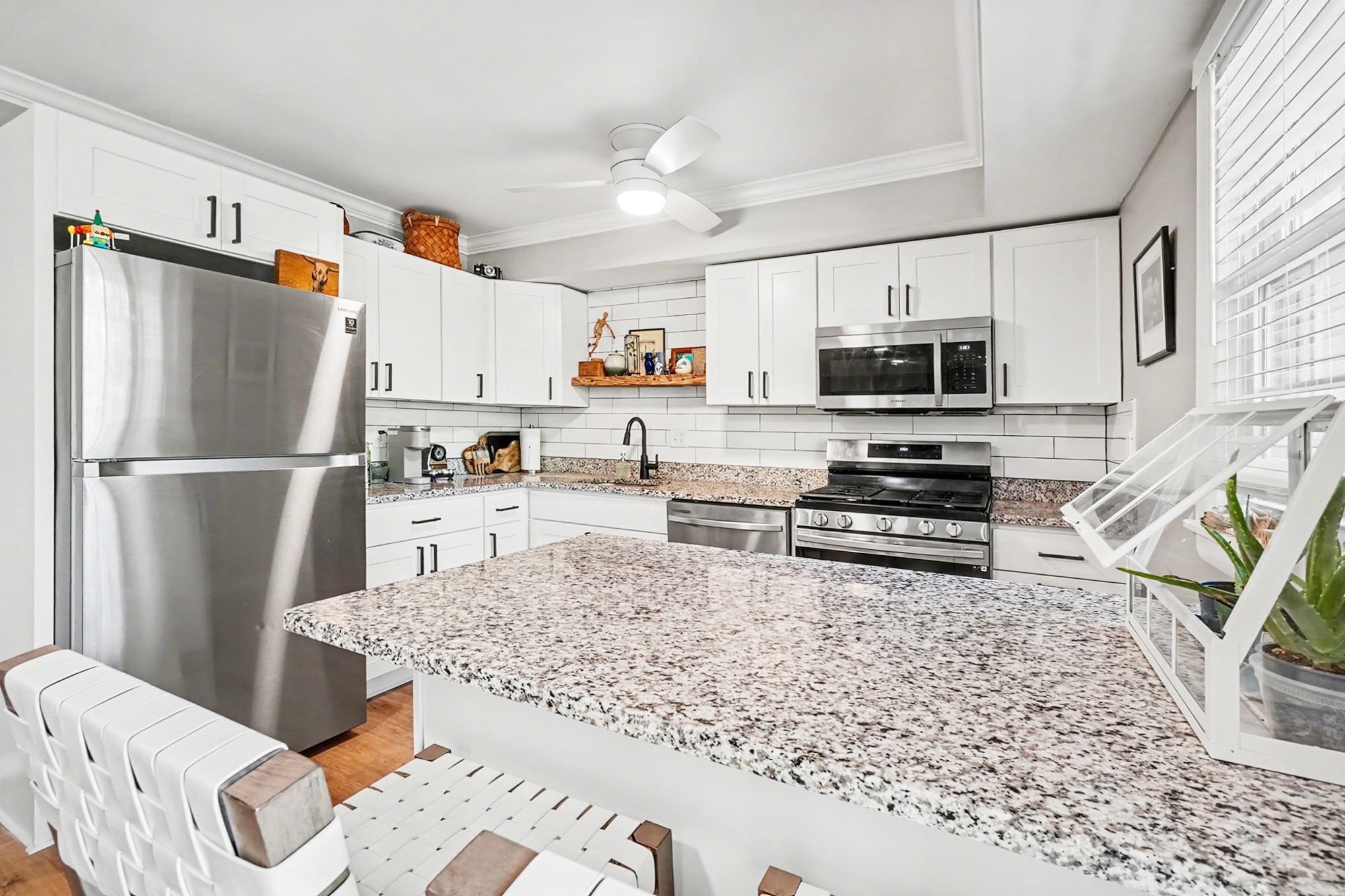 Building Photo - 333 Homeland Southway