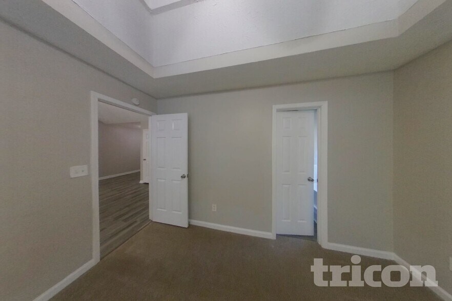 Building Photo - 1411 Pebble Ridge Ln