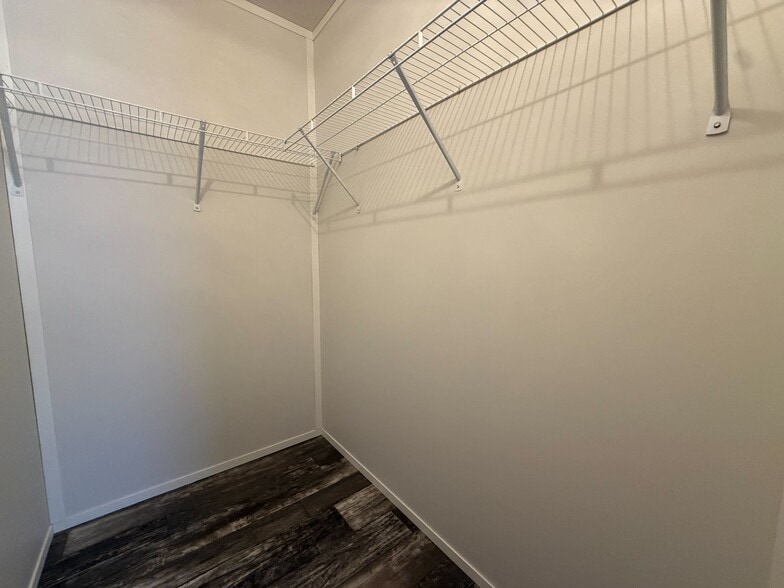 Building Photo - 11977 Springbrook Ct