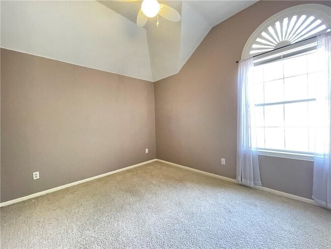 Building Photo - 8217 Longdraw Dr