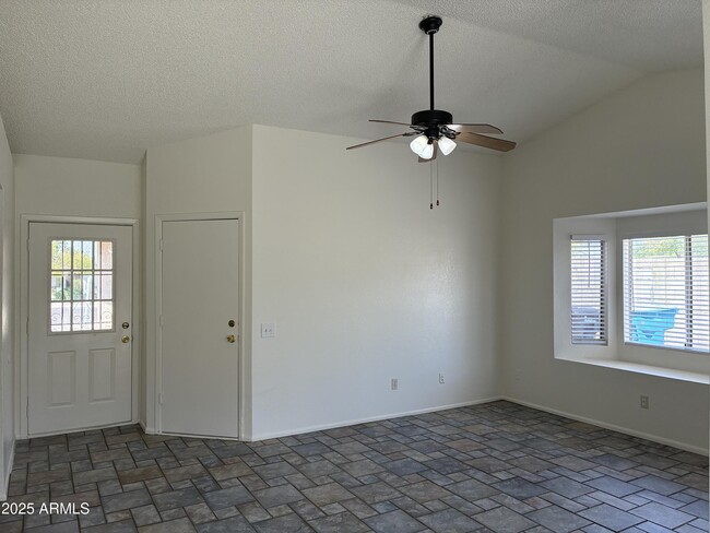 Building Photo - 3233 W Mohawk Ln