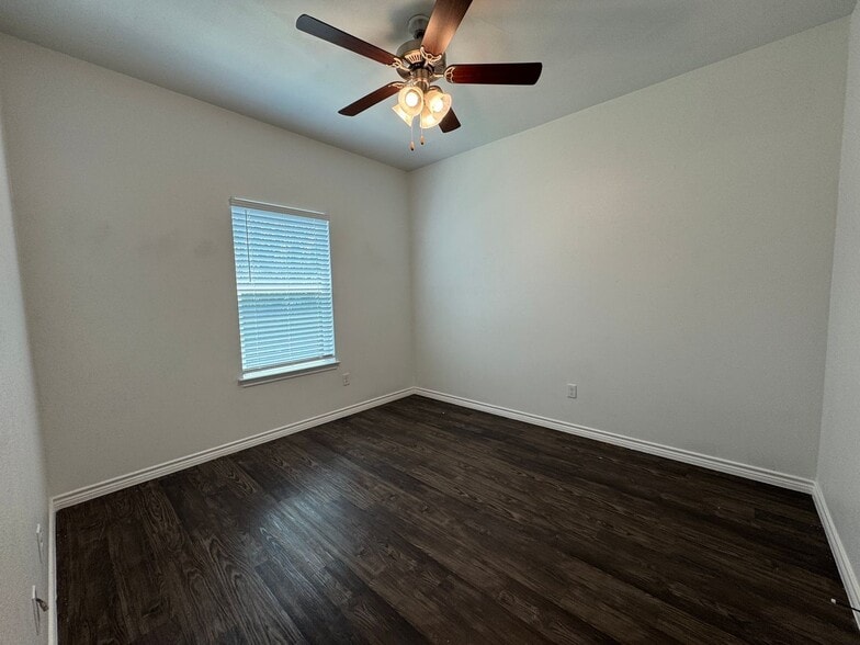 Building Photo - 3506 Barnacle Dr