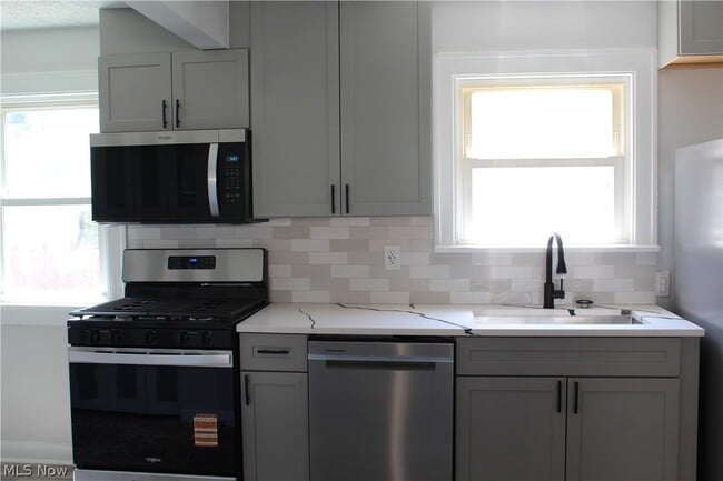 Building Photo - 3629 W 130th St