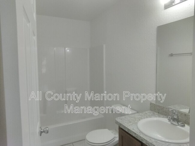 Building Photo - 6635 NW 65th St