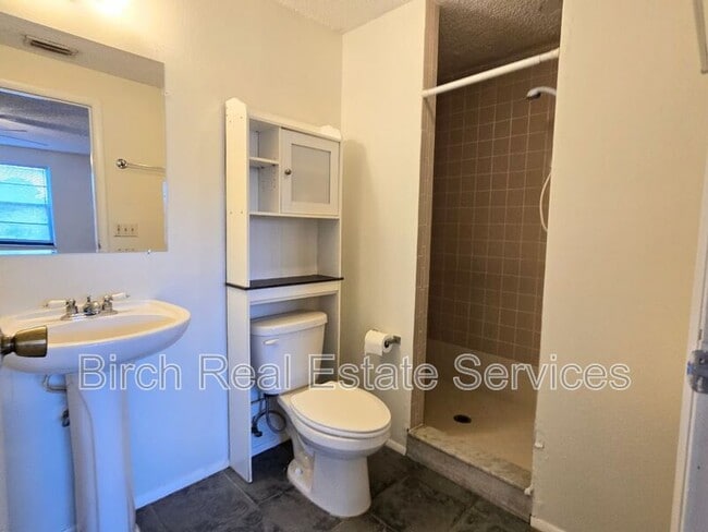 Building Photo - 133 Sabal Ct