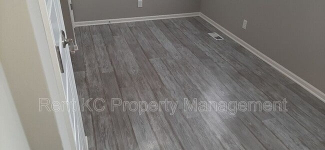 Building Photo - 9408 NW 59th Ter