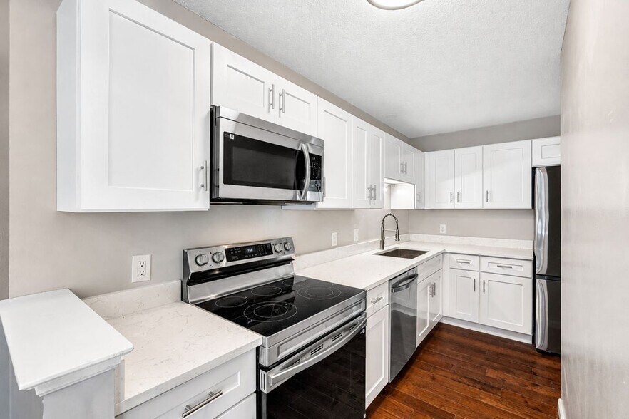 Building Photo - 6 Wild Rose Ct