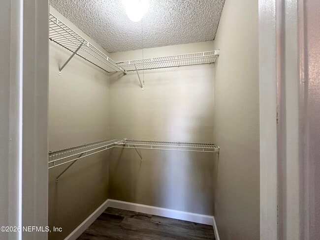 Building Photo - 1600 Big Tree Rd