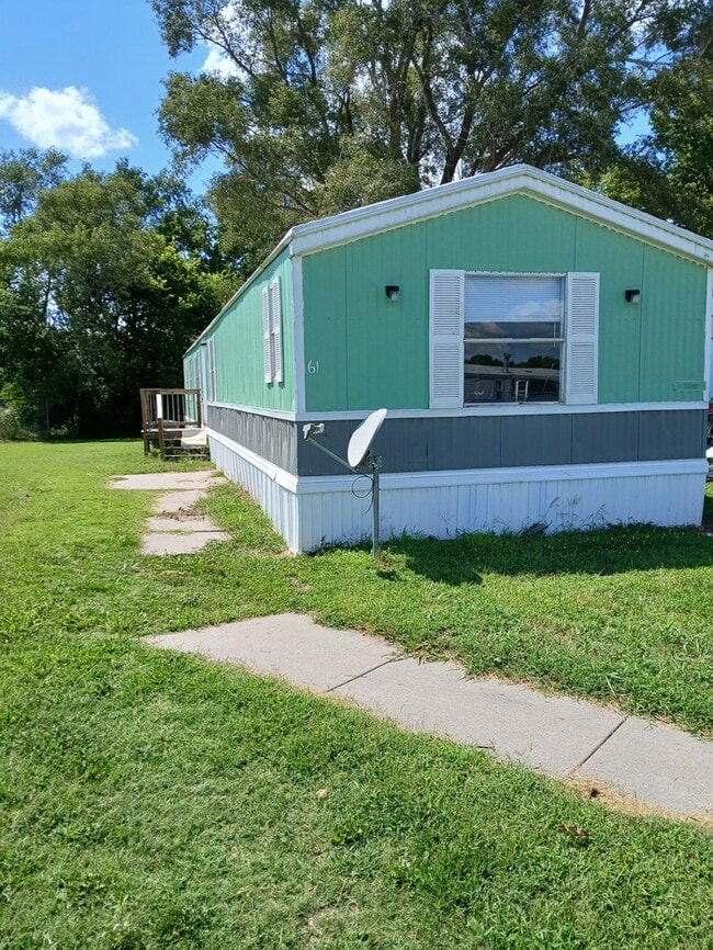 Building Photo - Mobile Home for Sale or Rent