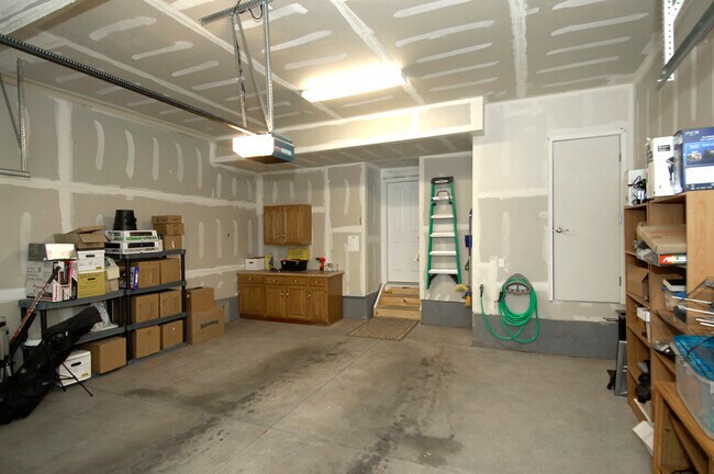 Building Photo - 6912 White Sand Pt