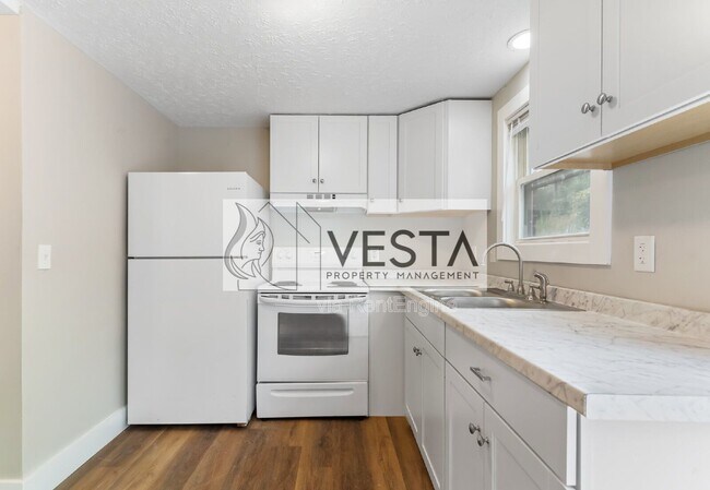 Building Photo - 26 Reid St