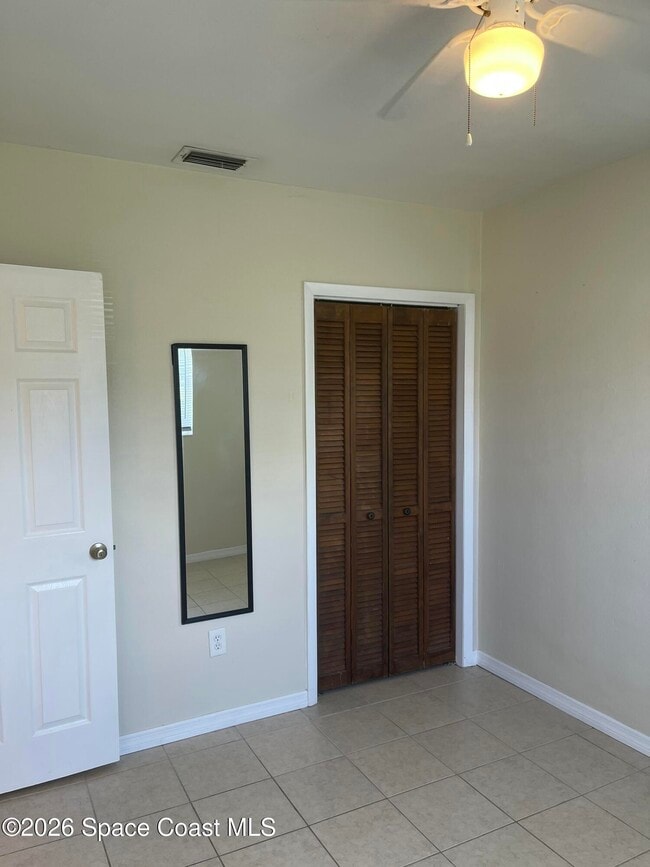 Building Photo - 405 W Rutgers St