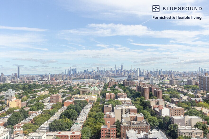 Building Photo - 545 Vanderbilt Ave