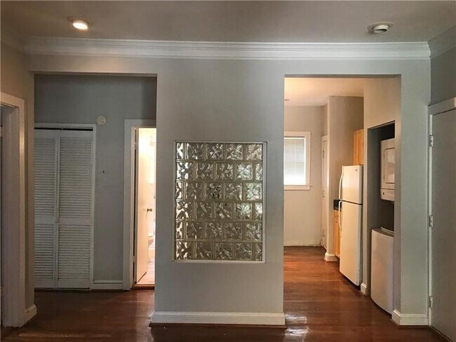 Building Photo - 864 Charles Allen Dr NE