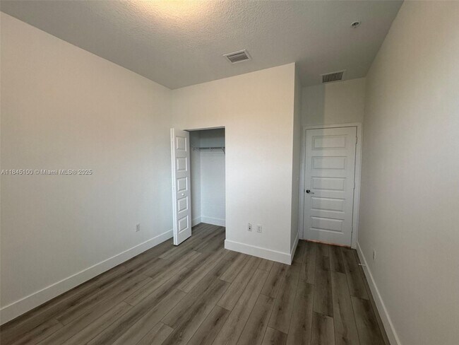 Building Photo - 10461 NW 82nd St