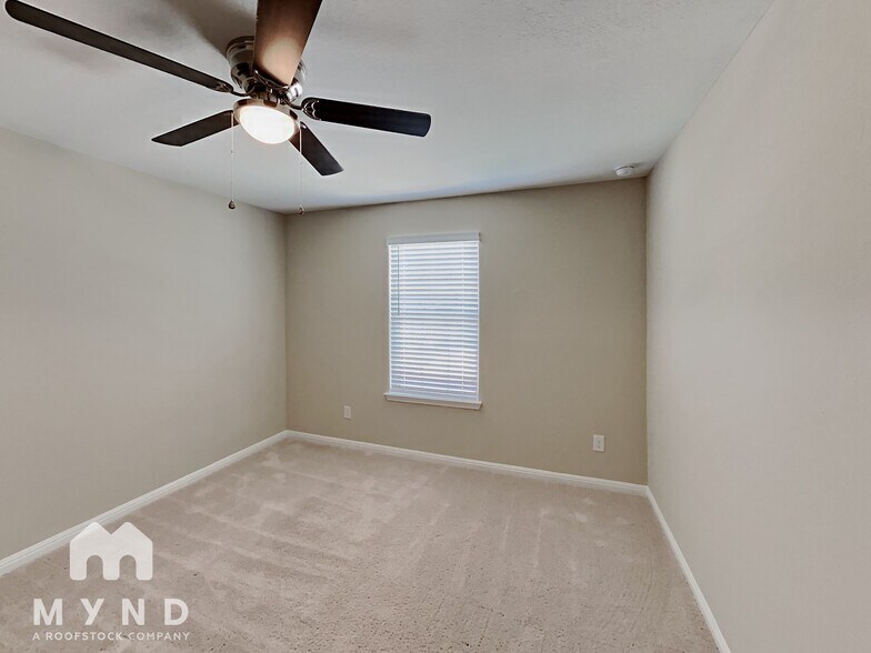 Building Photo - 2431 Carino Meadow