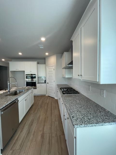 Building Photo - 2062 Santa Maria St